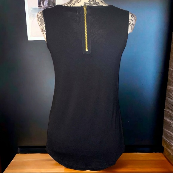 PINK ROSE Women’s tank with floral cut outs- Small - Picture 3 of 7